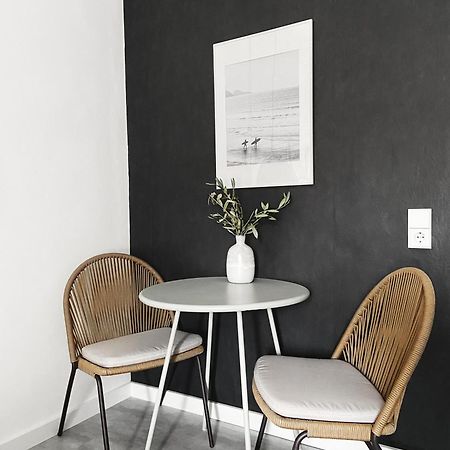 Seaside Rooms - Zentrales Design-Apartment Mit Balkon & Parkplatz - 2 Minuten Zum Strand Timmendorfer Strand Extérieur photo