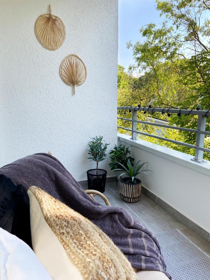 Seaside Rooms - Zentrales Design-Apartment Mit Balkon & Parkplatz - 2 Minuten Zum Strand Timmendorfer Strand Extérieur photo